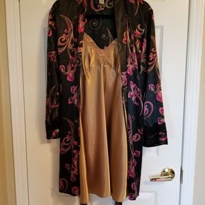 Black w fuchsia and gold flowers w gold teddy